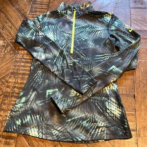 Nike Pro running half-zip long sleeve size small